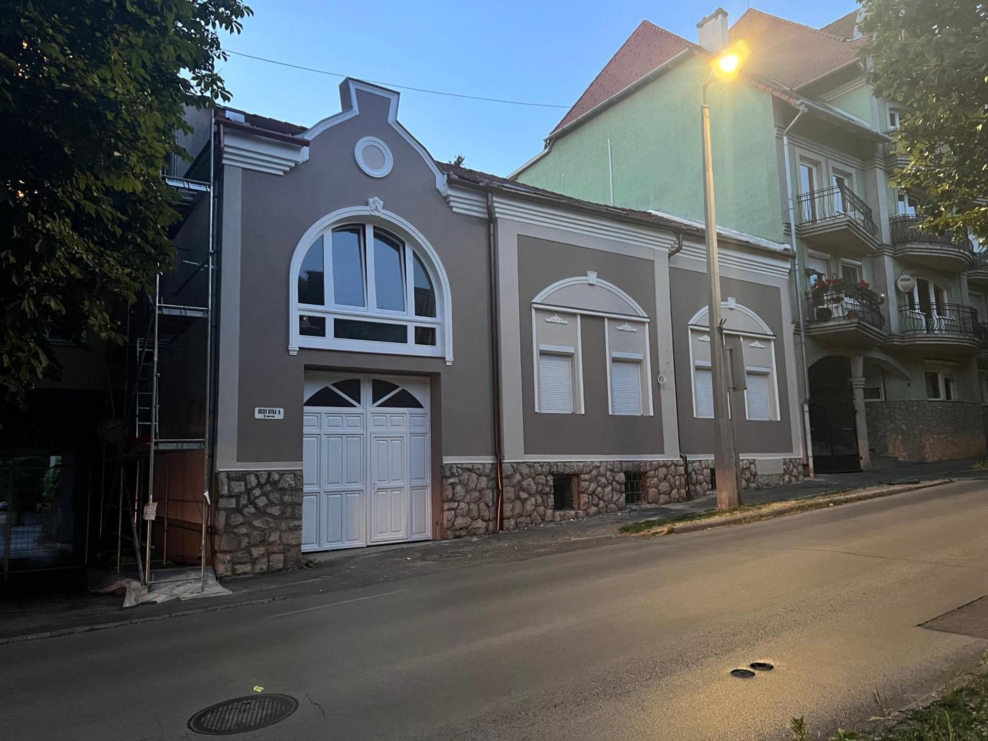 Berzsenyi Apartmanhaz Kaposvár 外观 照片